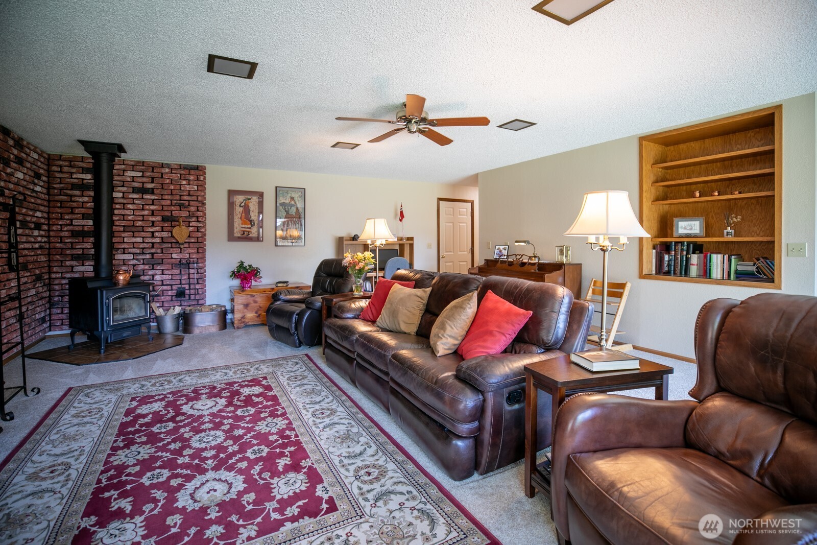 205 Valley Street Property Photo 7