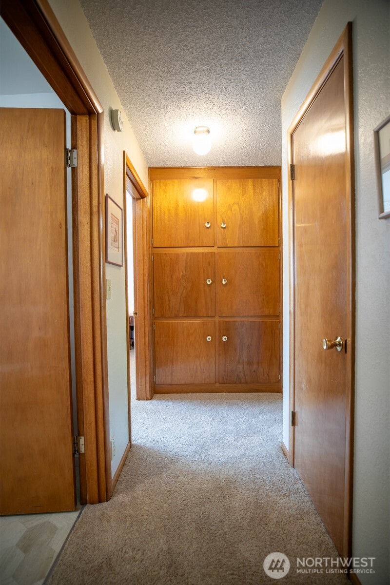 205 Valley Street Property Photo 17