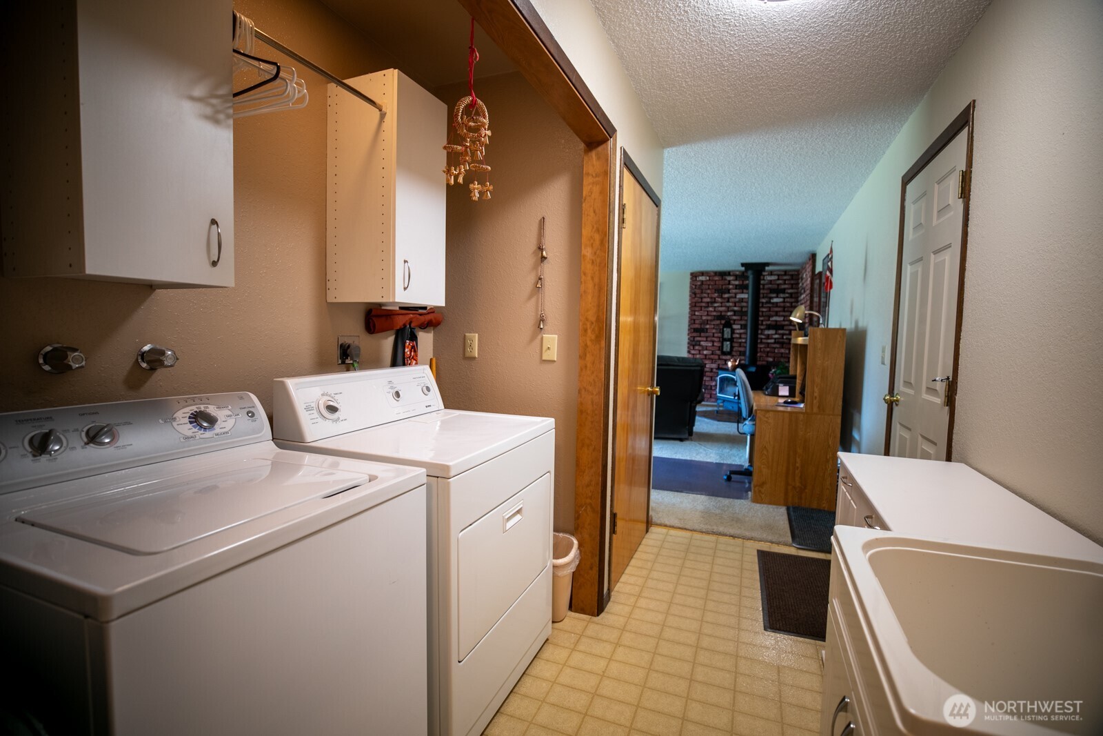 205 Valley Street Property Photo 20