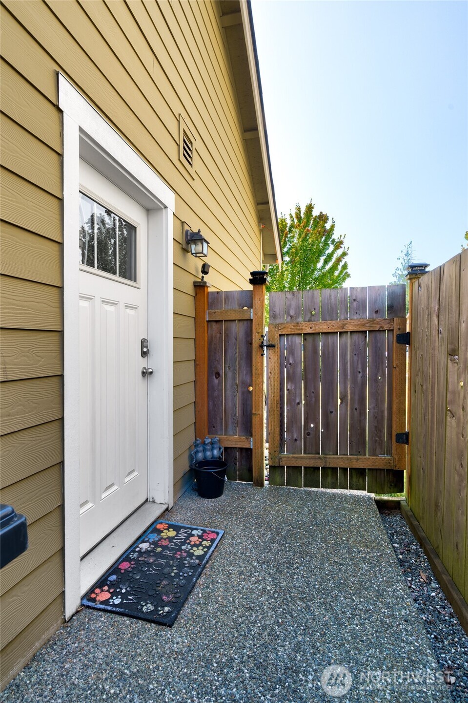 1758 Hillcrest Loop Property Photo 27