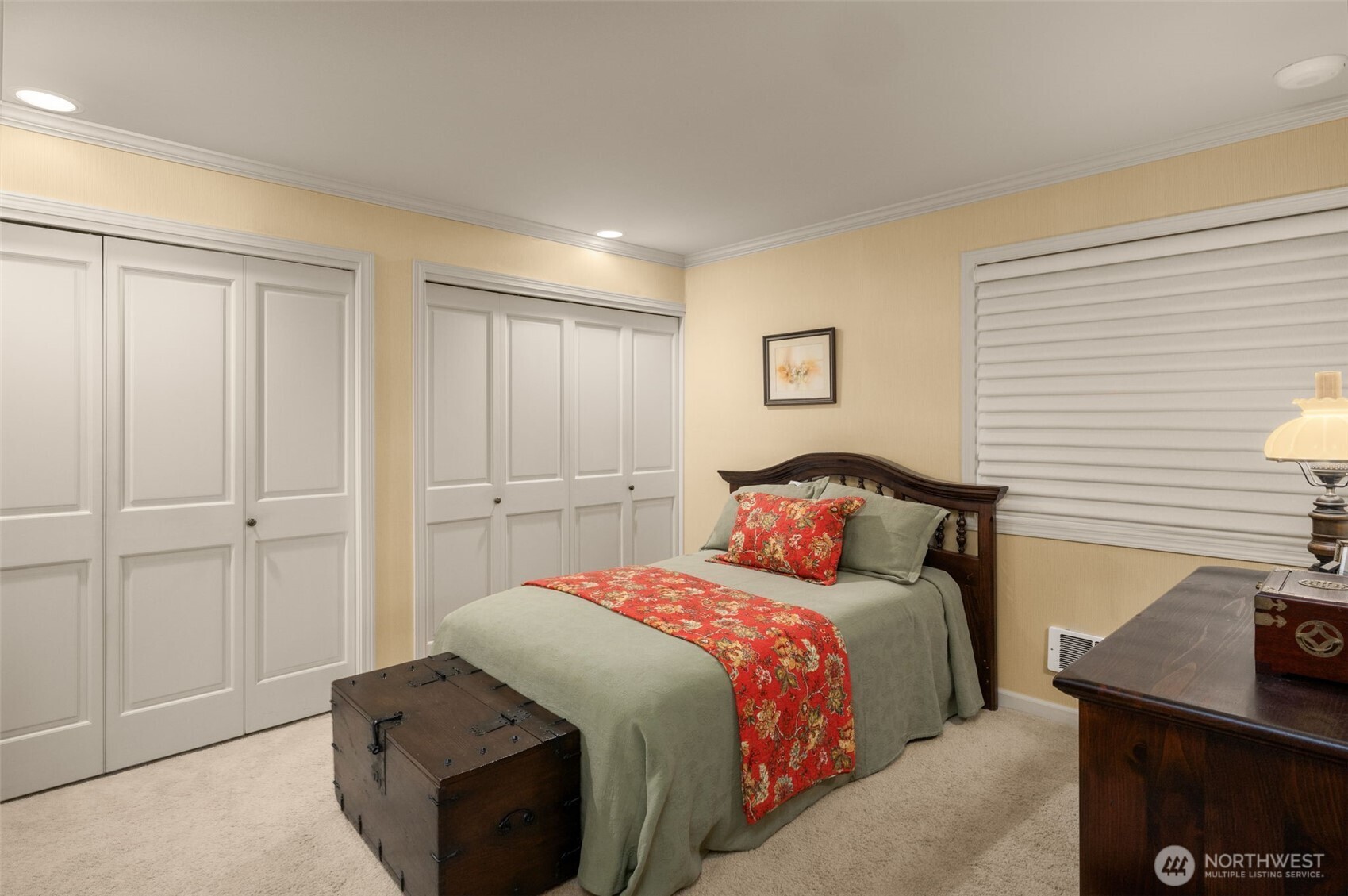 807 Lake Street 301 Property Photo 12