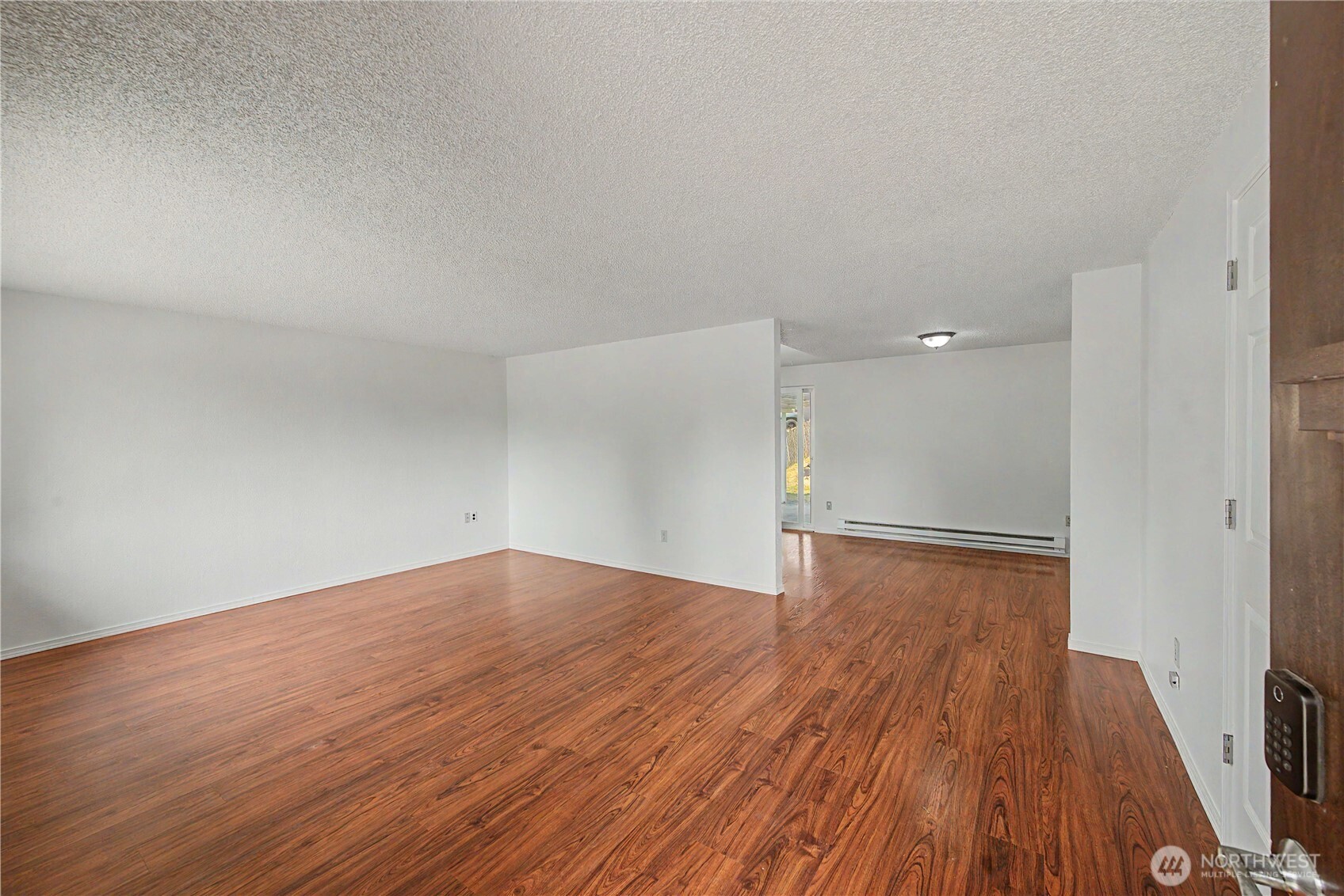4639 E E Street Property Photo 5