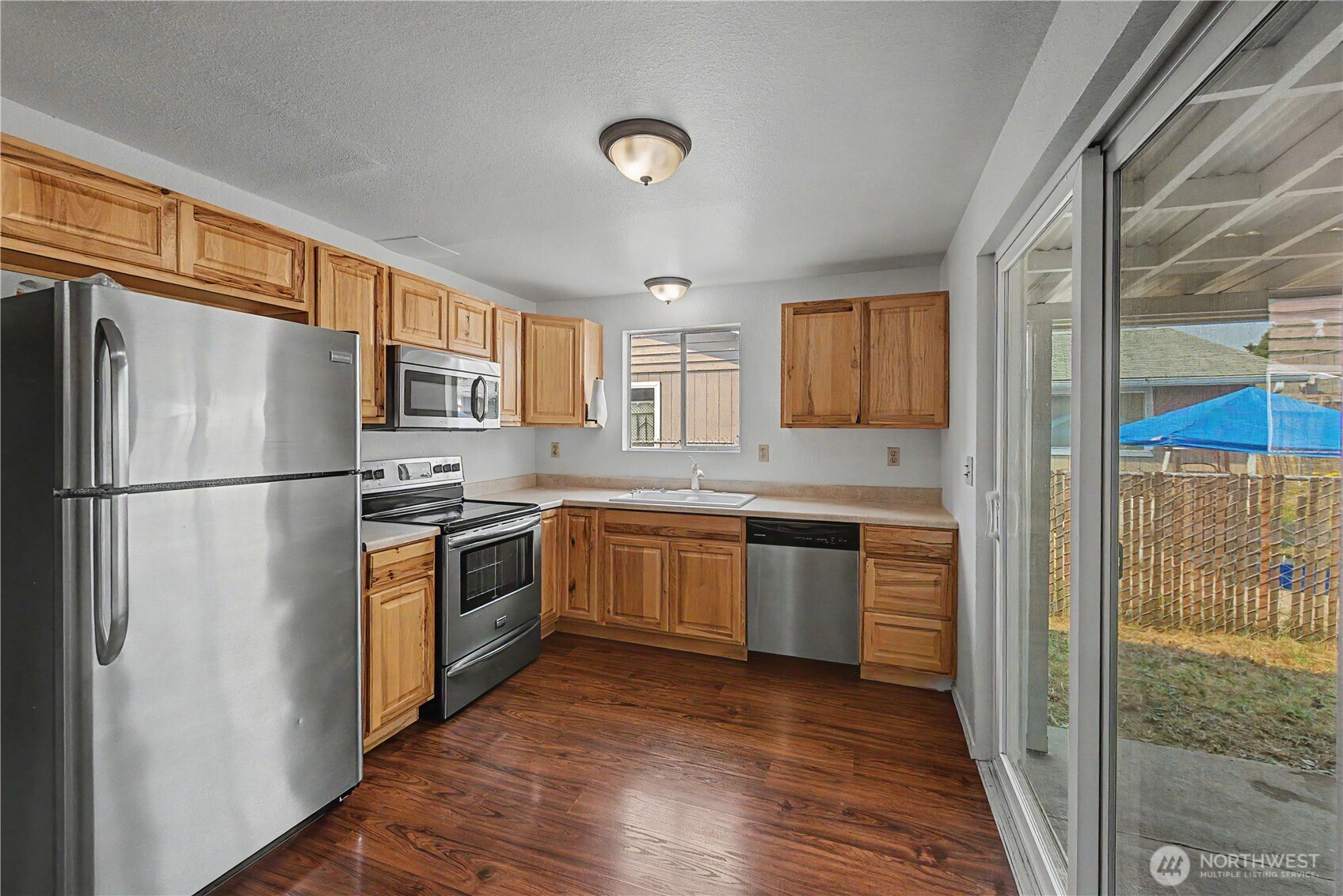 4639 E E Street Property Photo 9