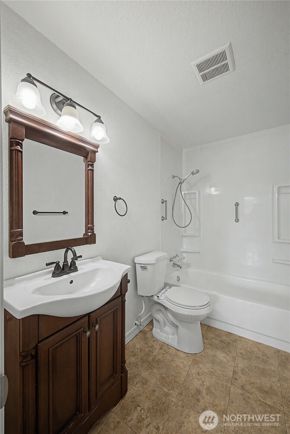 4639 E E Street Property Photo 13