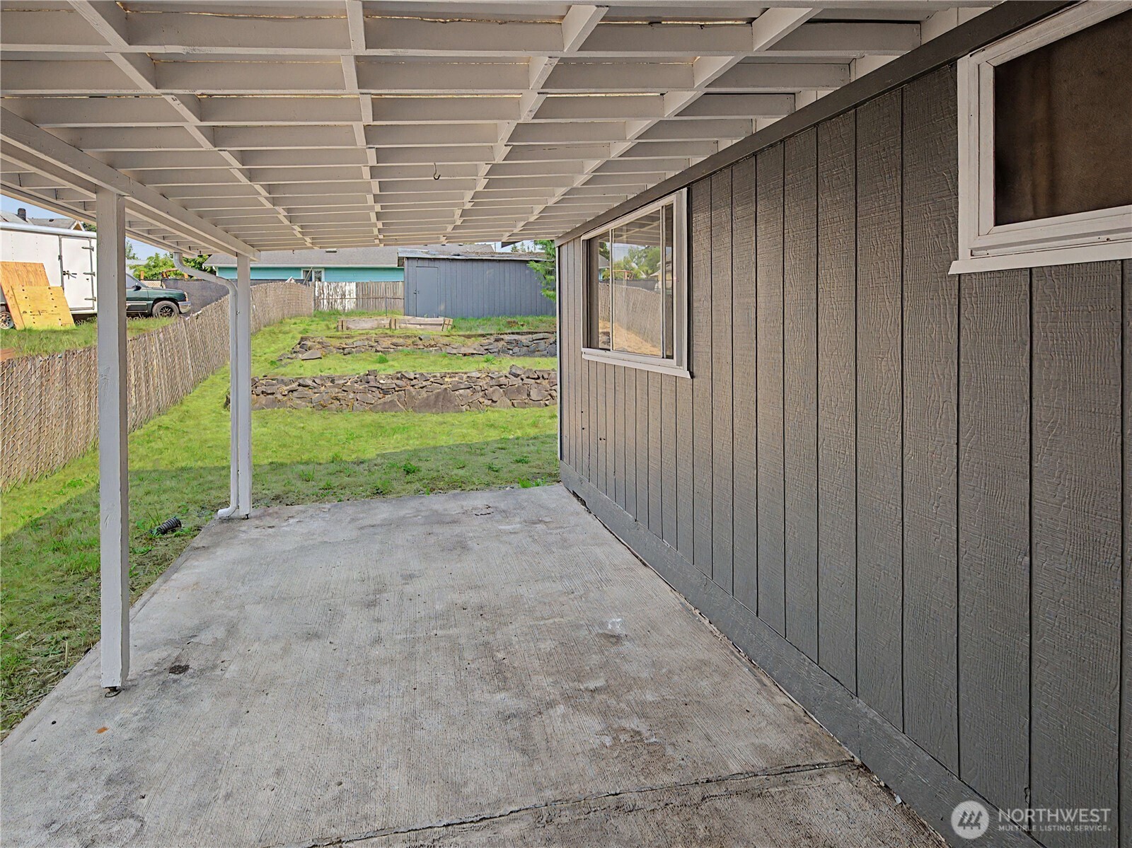 4639 E E Street Property Photo 14