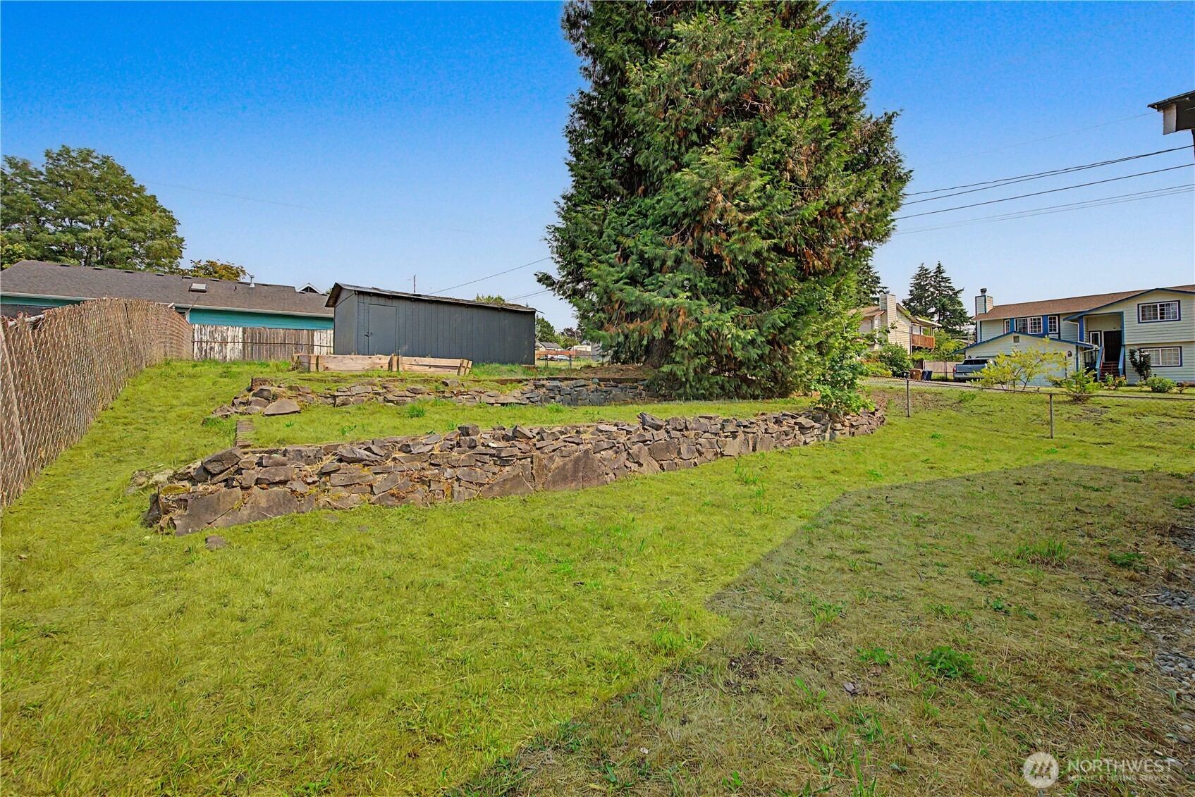 4639 E E Street Property Photo 16