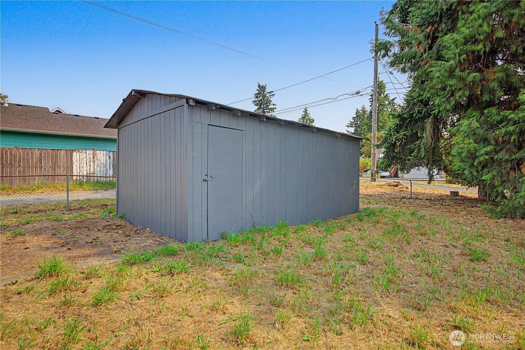 4639 E E Street Property Photo 20