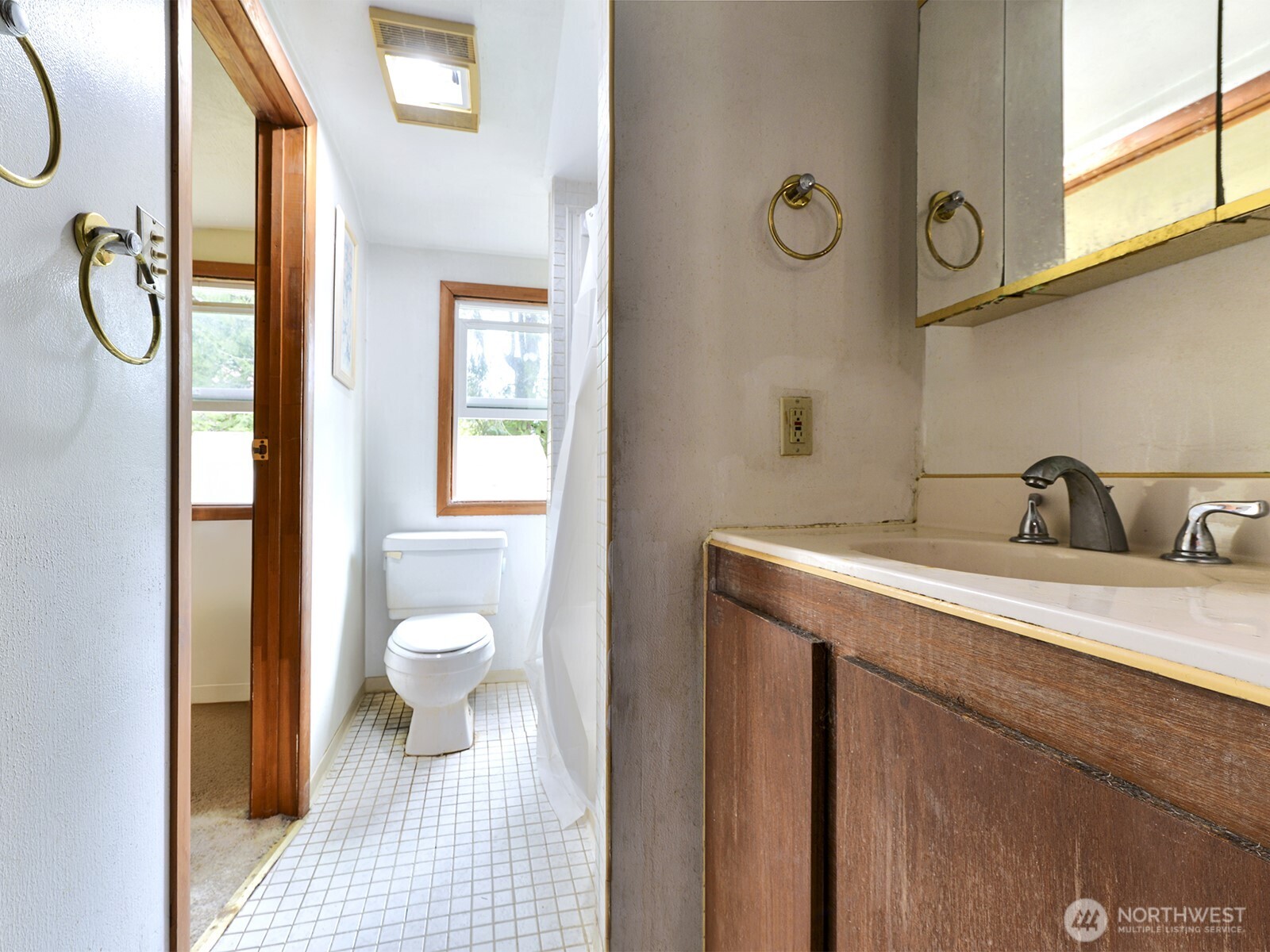 915 To 917 173rd Street Property Photo 28