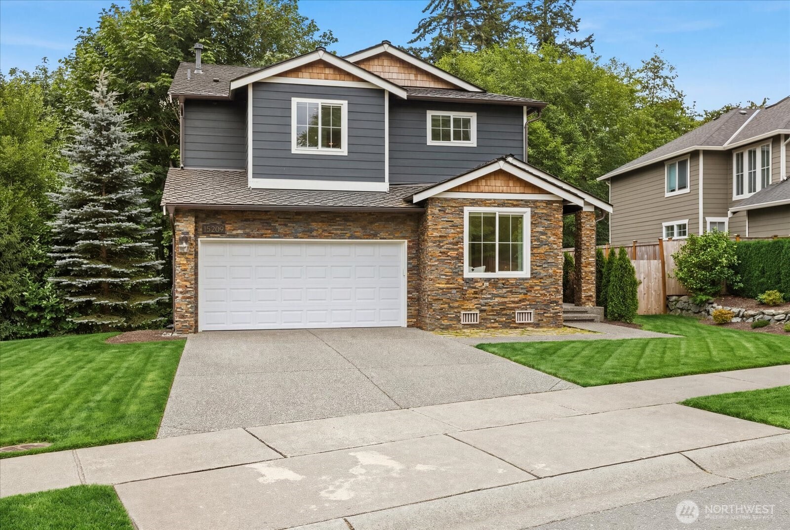 15309 75th Avenue Property Photo 3