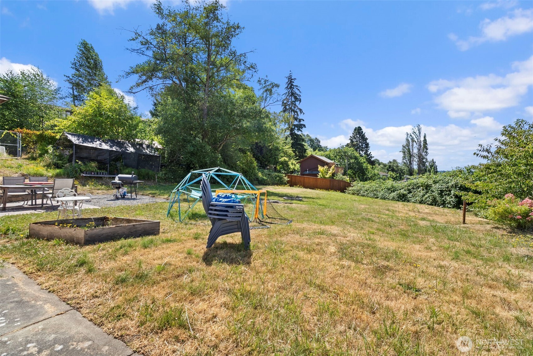 1735 S Pearl Street Property Photo 26