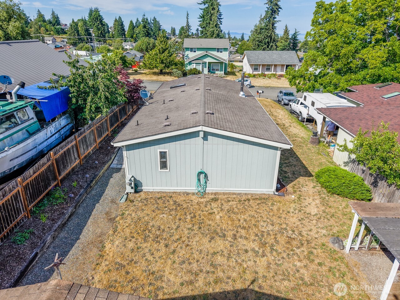 1030 W Fourteenth Property Photo 6