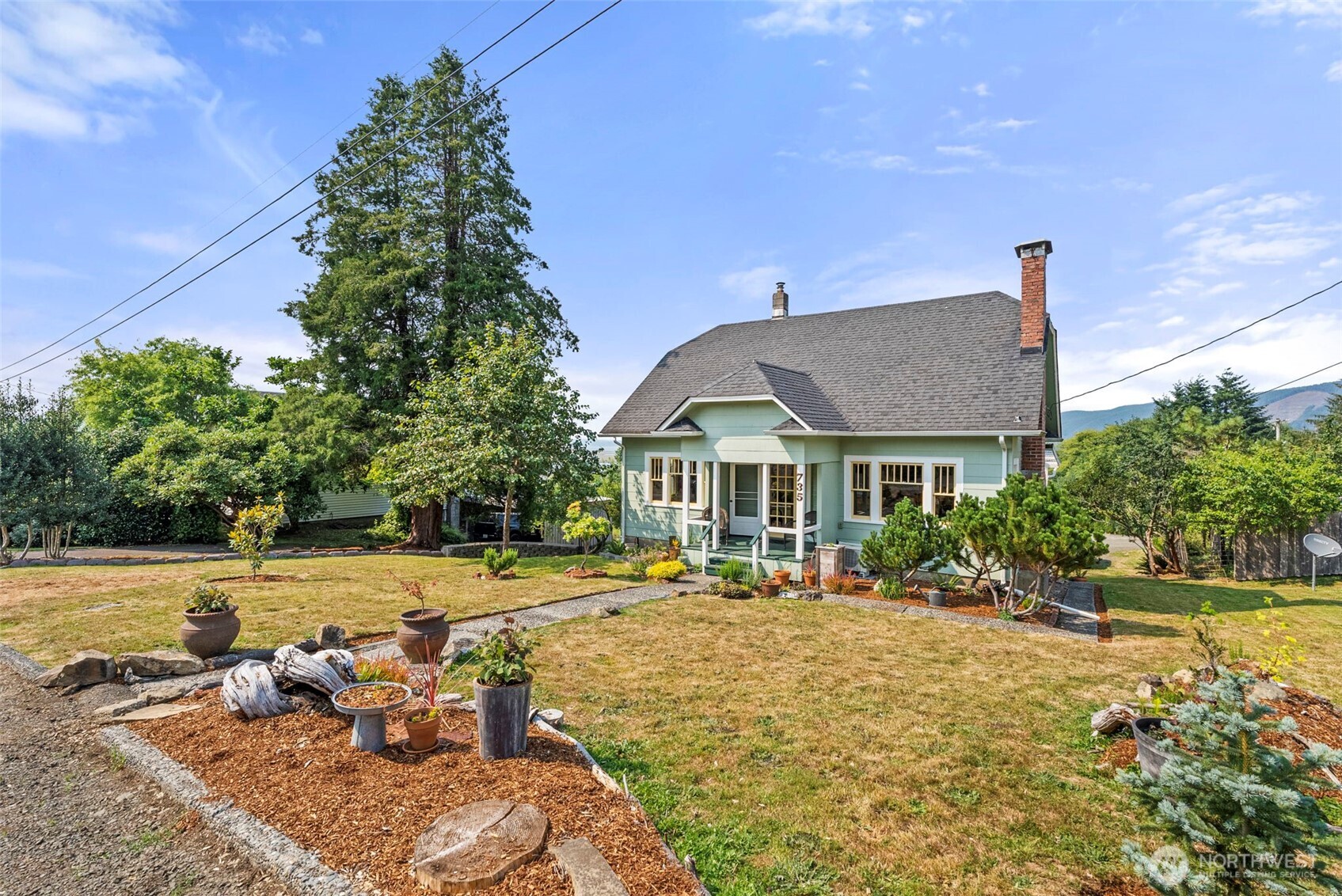 735 Cowlitz Street Property Photo 4
