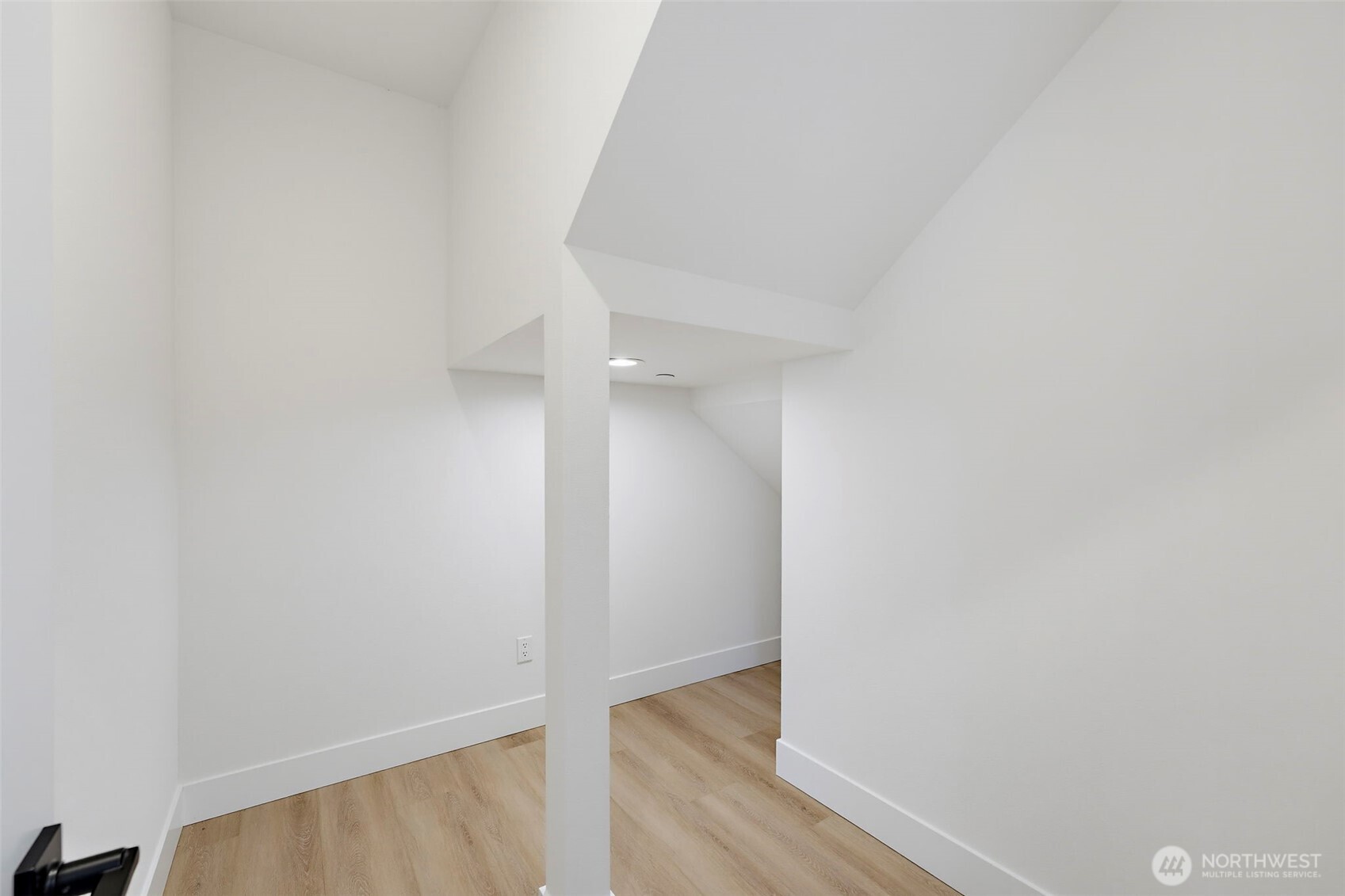 3710 E R St. Property Photo 5