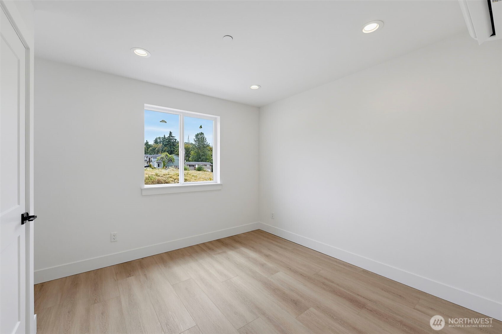 3710 E R St. Property Photo 27
