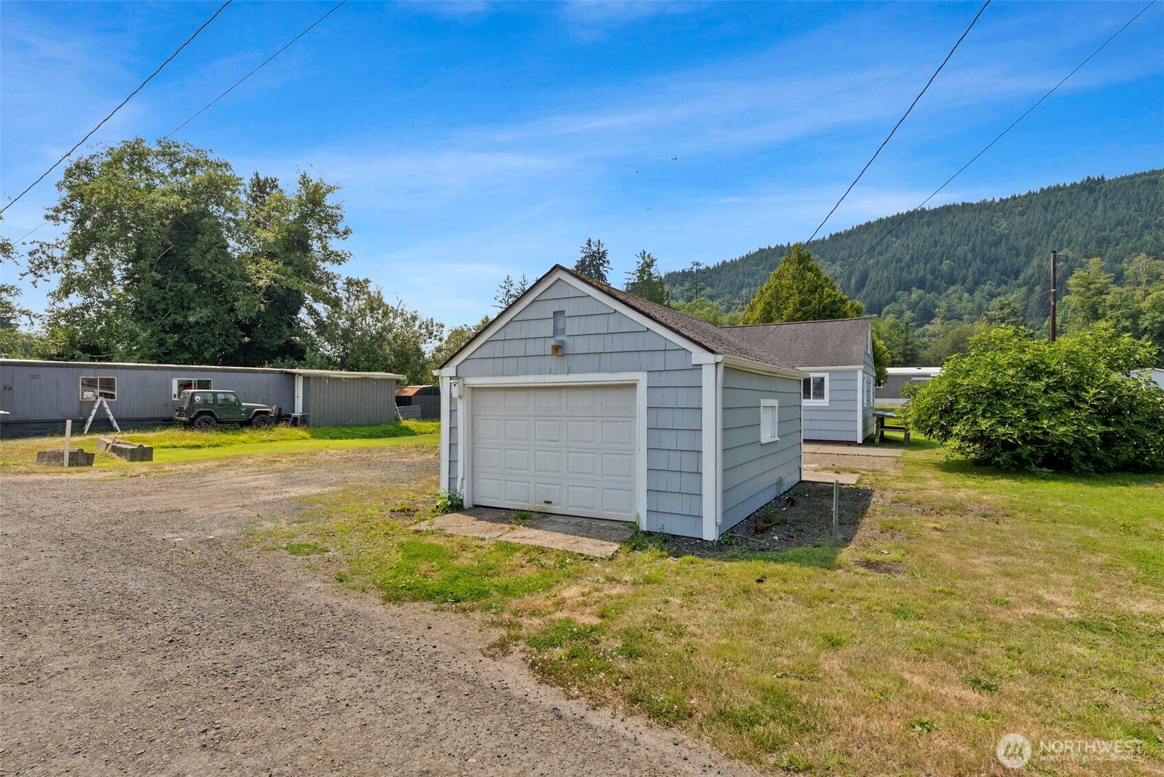 903 Howard Street Property Photo 19