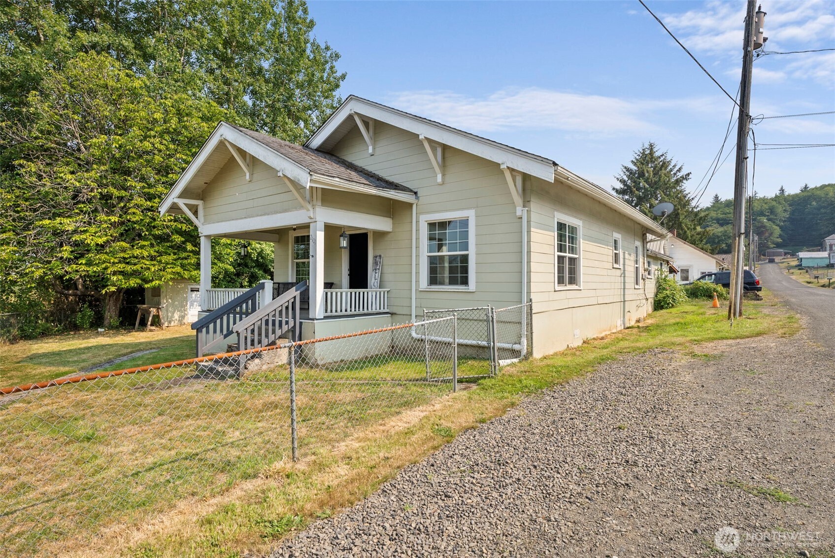2101 Henkle Street Property Photo 2