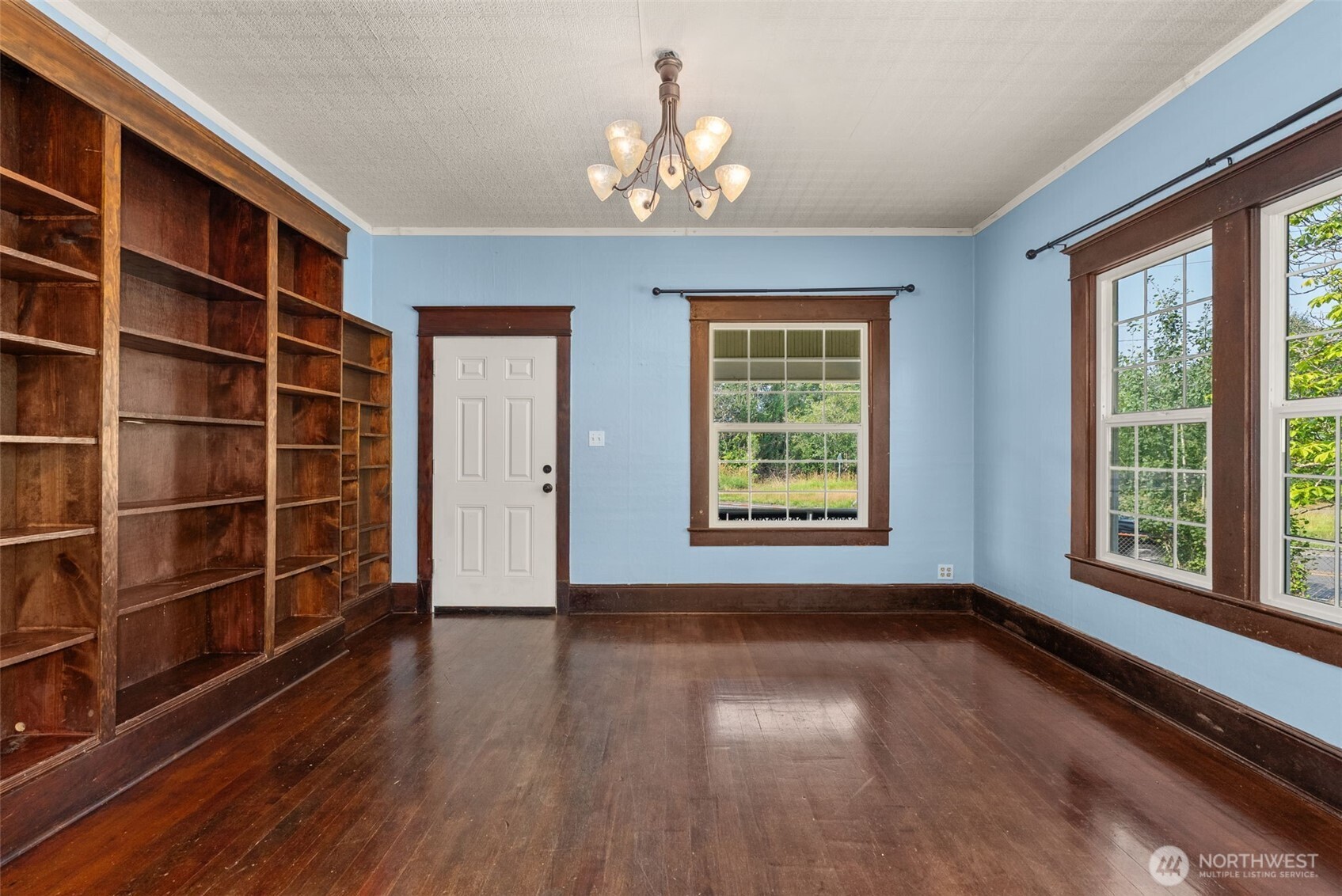 2101 Henkle Street Property Photo 6