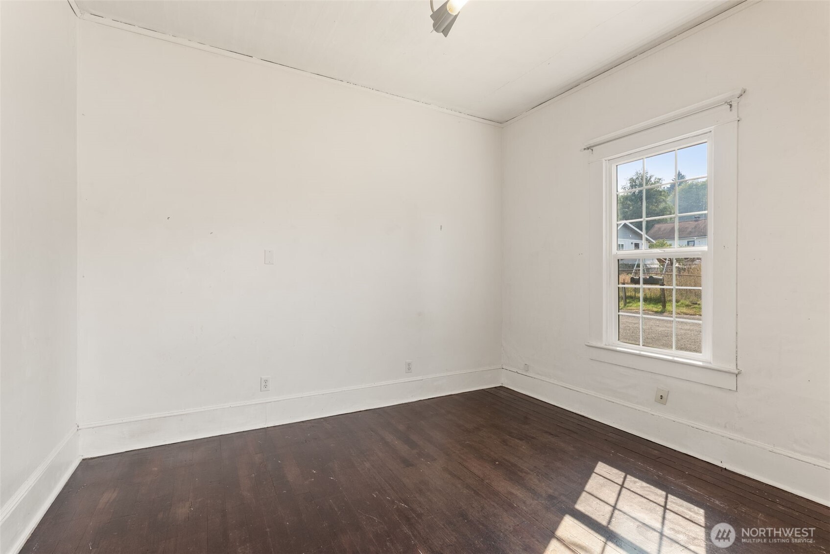 2101 Henkle Street Property Photo 15