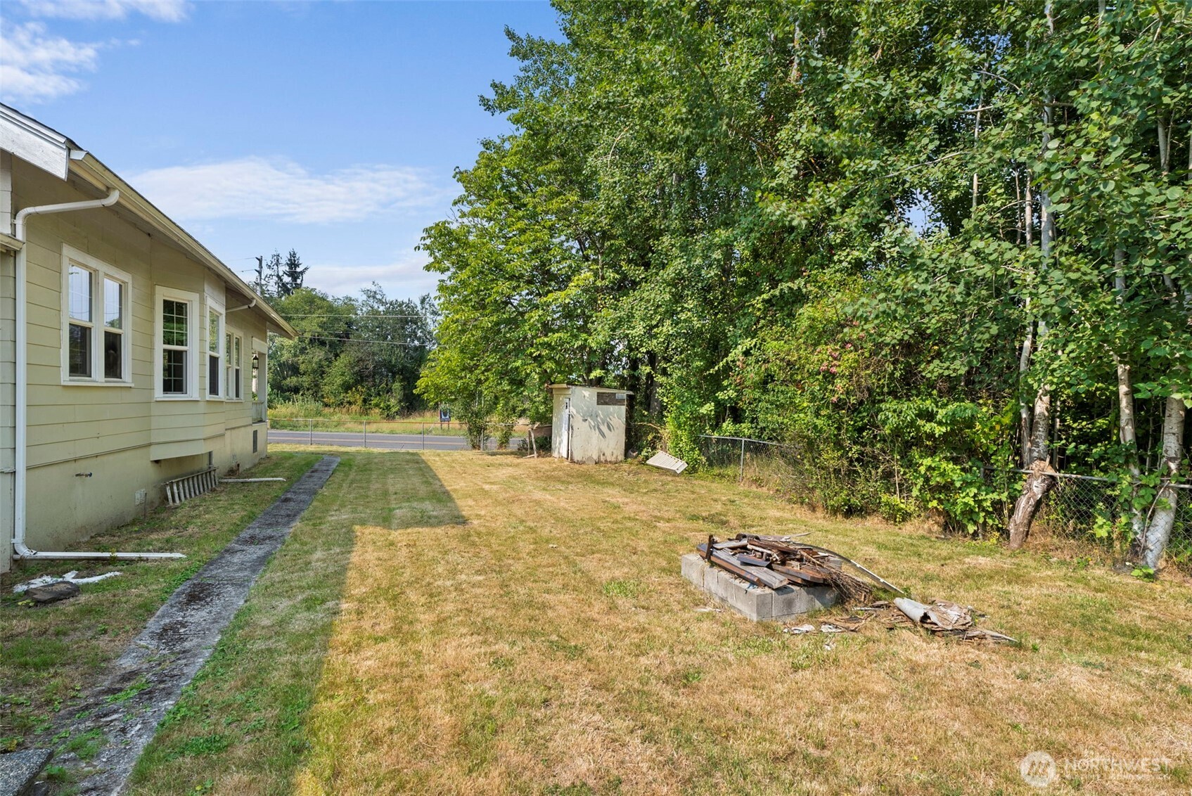 2101 Henkle Street Property Photo 22