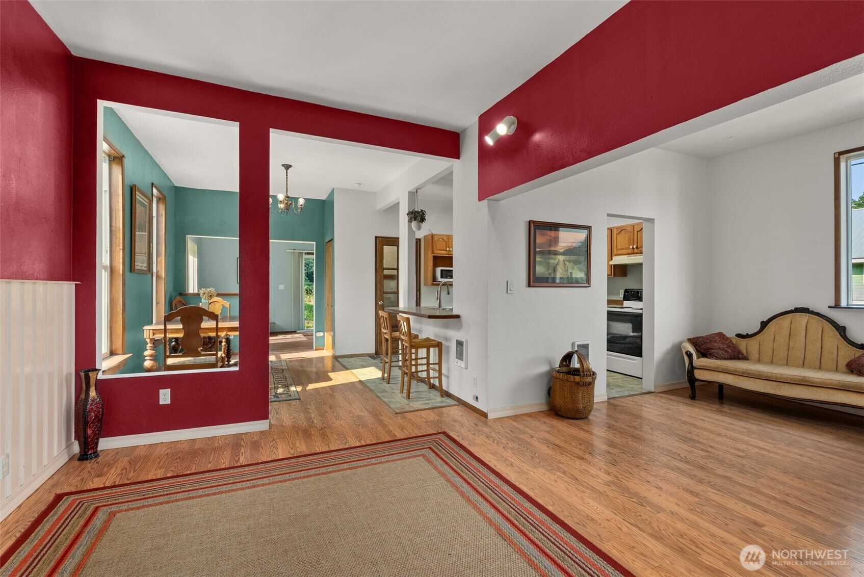 401 B Street Property Photo 8