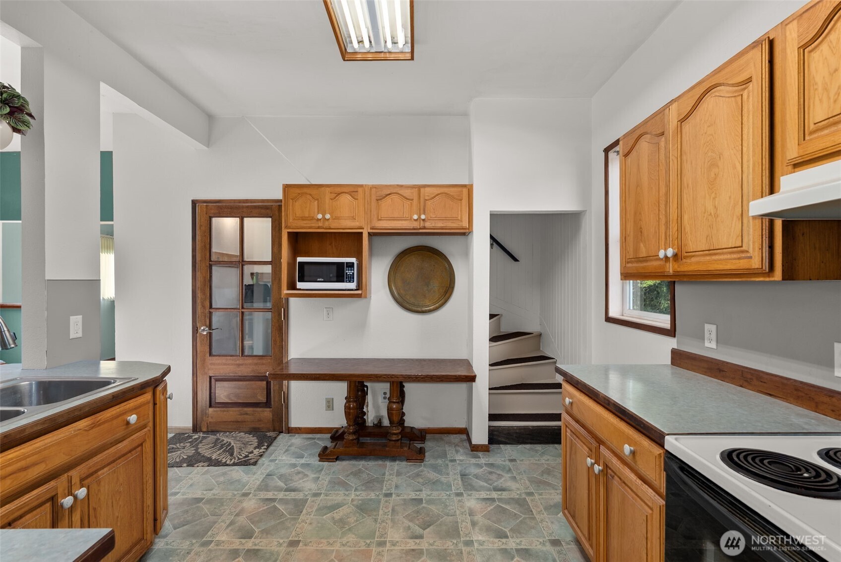 401 B Street Property Photo 12