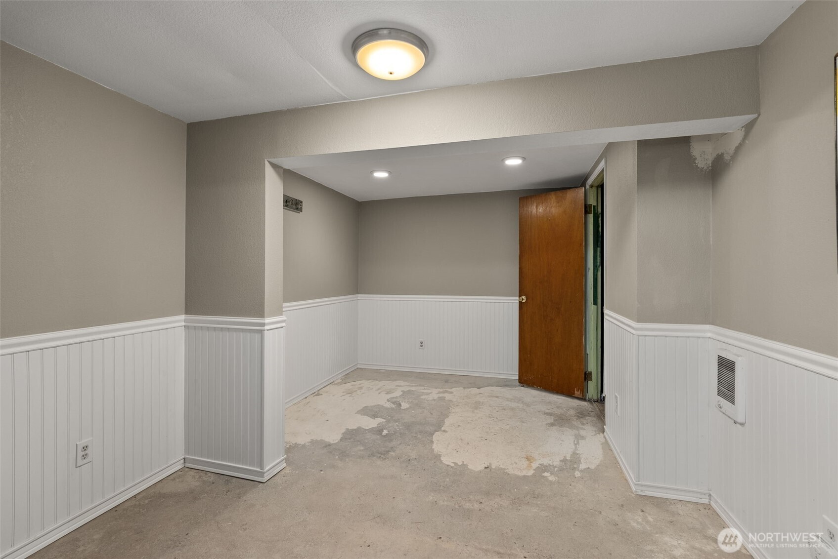 401 B Street Property Photo 27