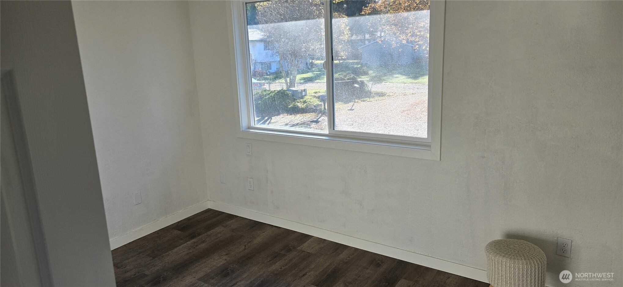 115 E Roberts Place Property Photo 17