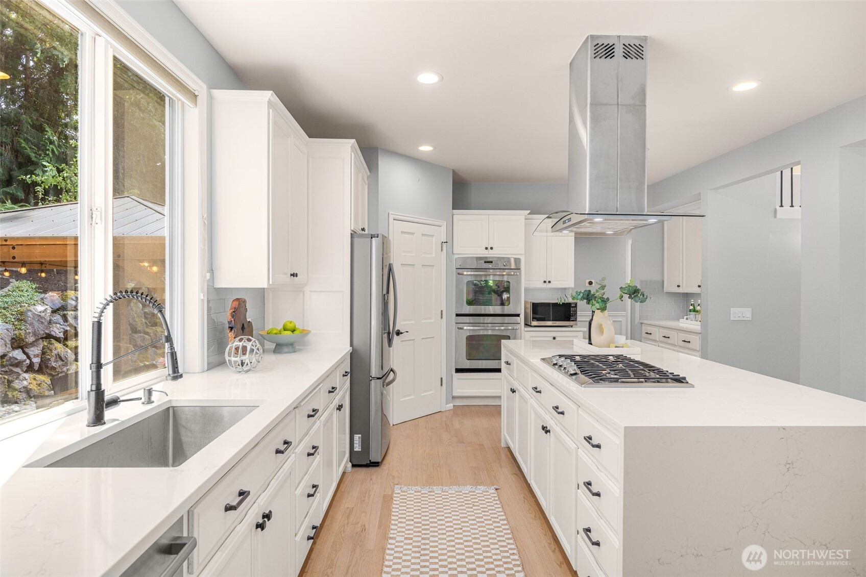 17033 Ne 108th Way Property Photo 8