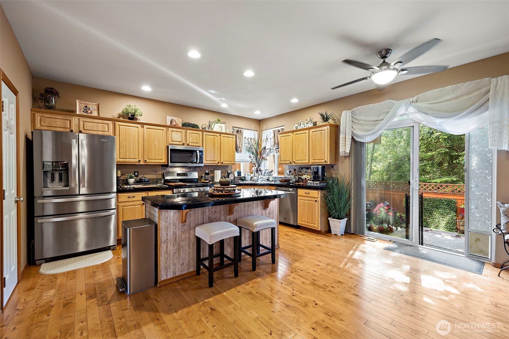 4610 146th Place Property Photo 4
