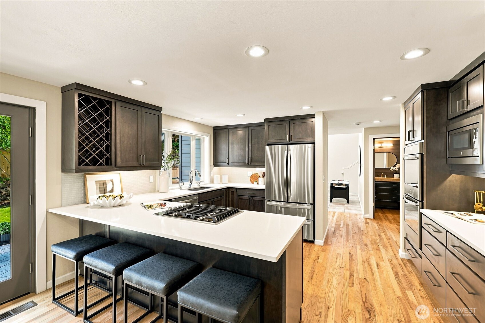 4025 262nd Place Property Photo 3