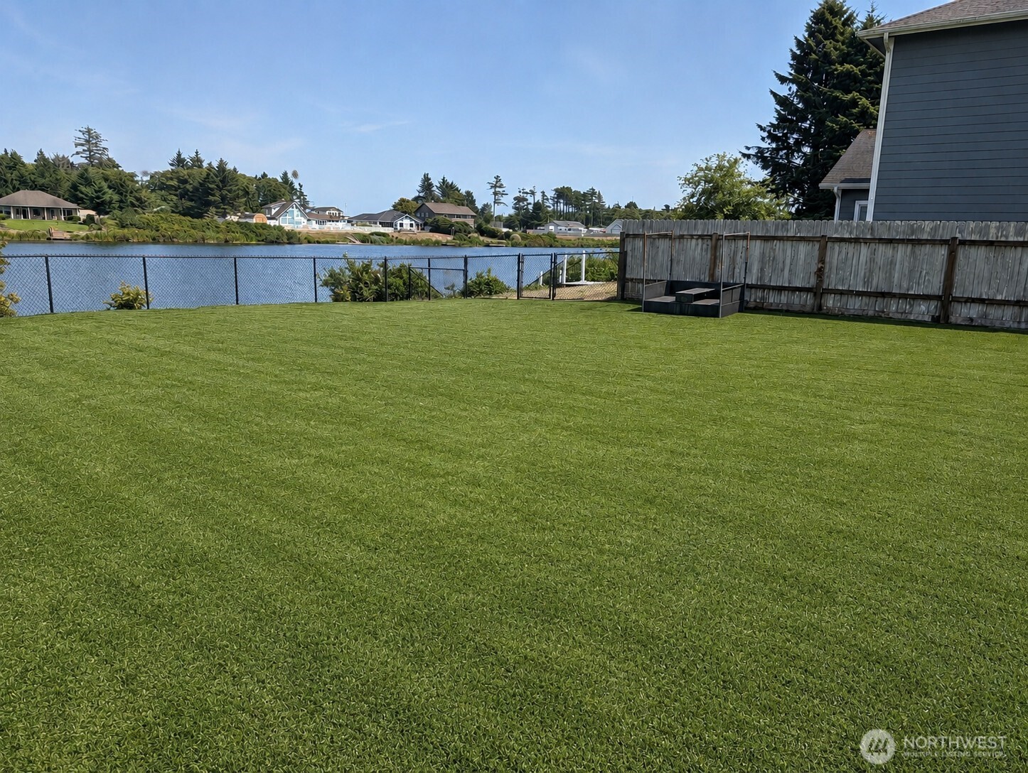 570 Weatherwax Loop Property Photo 3