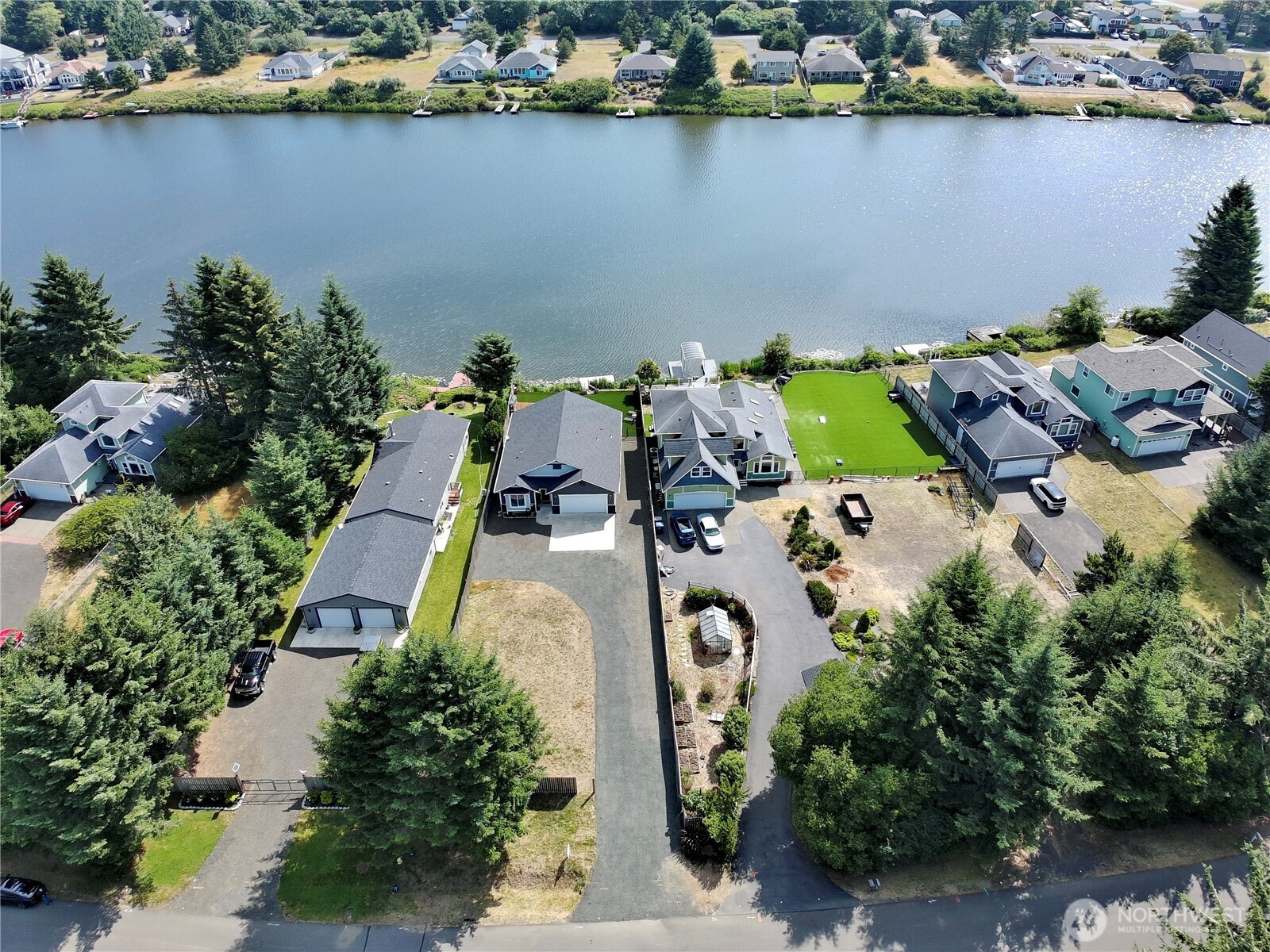 570 Weatherwax Loop Property Photo 38