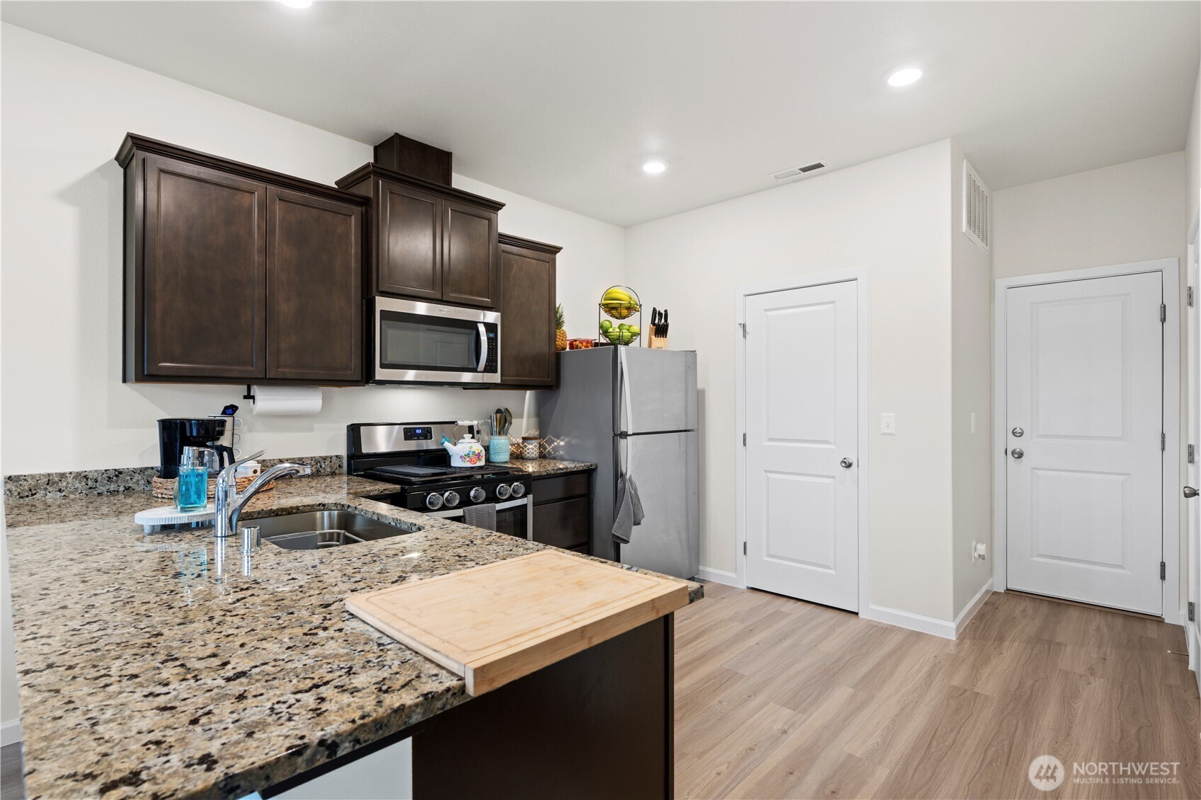 7922 285th Place A Property Photo 10