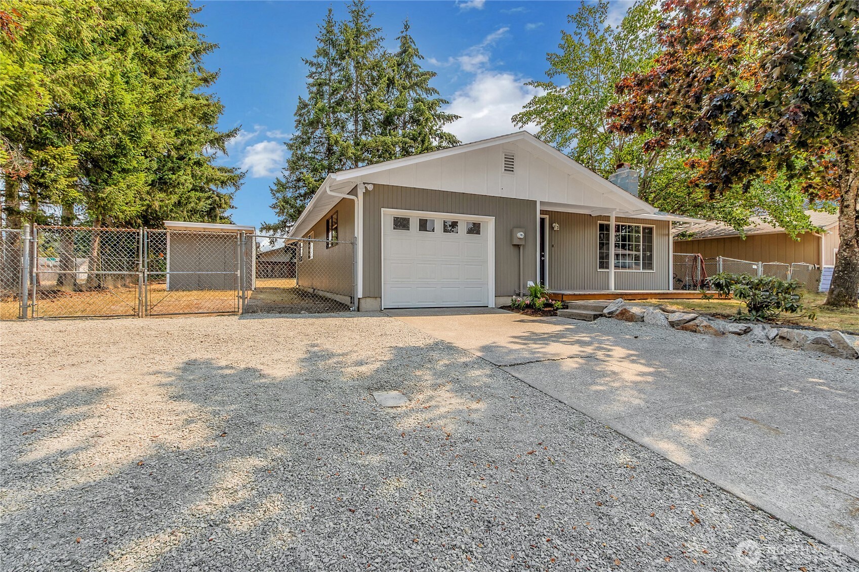 17203 5th Avenue Property Photo 1