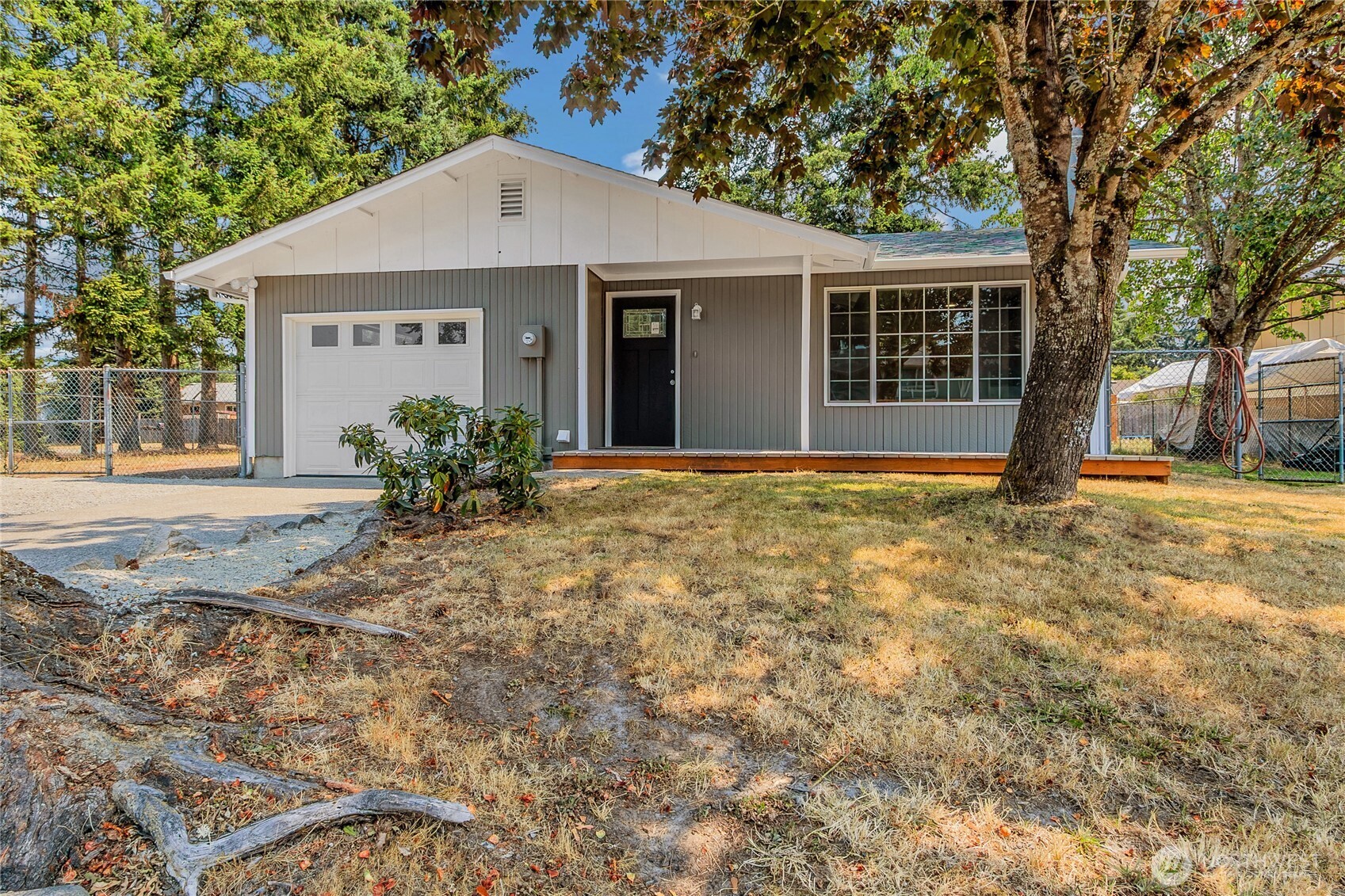 17203 5th Avenue Property Photo 2