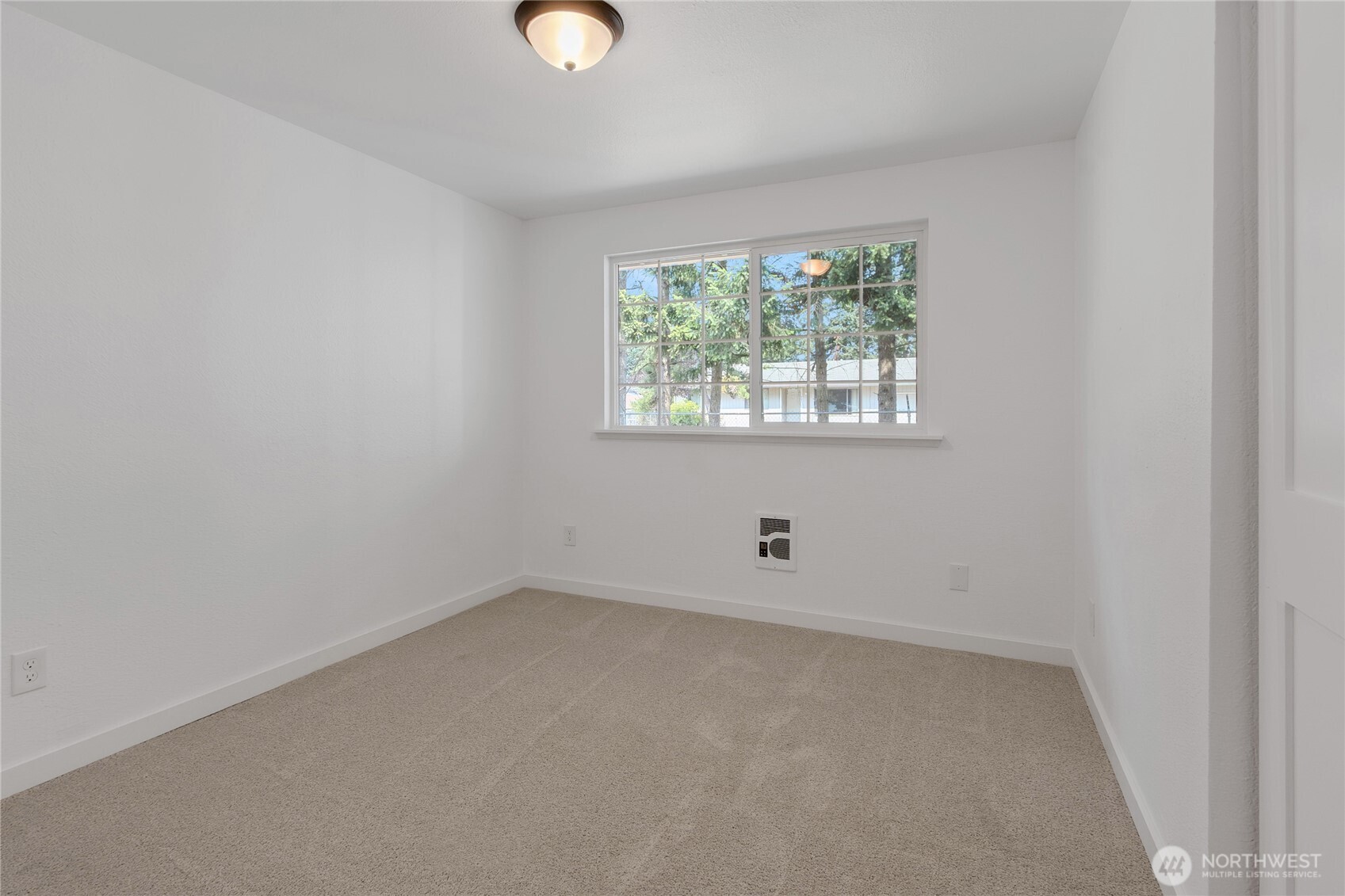 17203 5th Avenue Property Photo 11