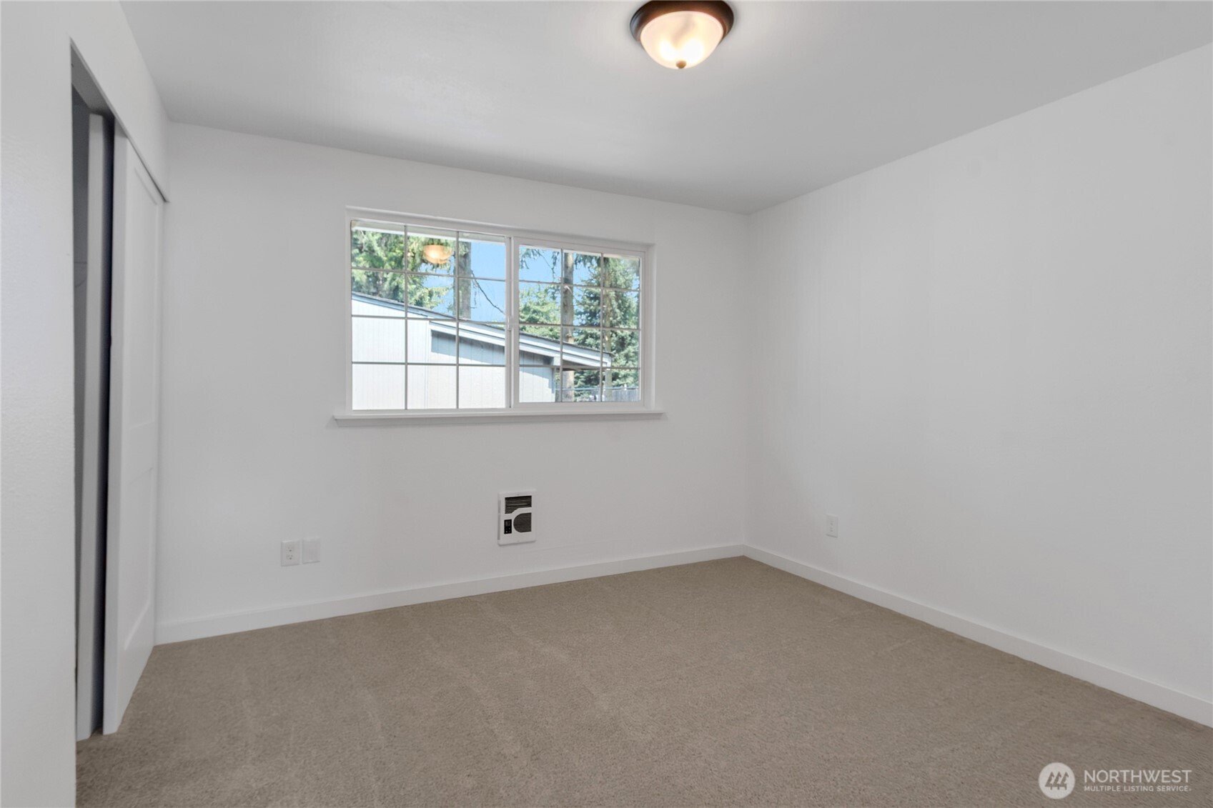 17203 5th Avenue Property Photo 12