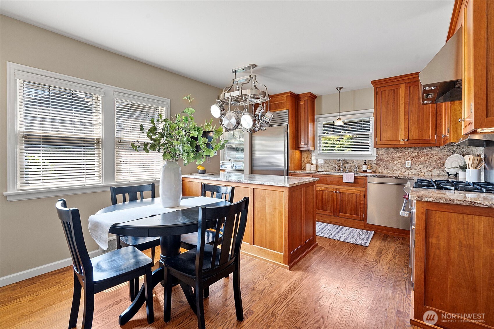 1012 N Park Drive Property Photo 11