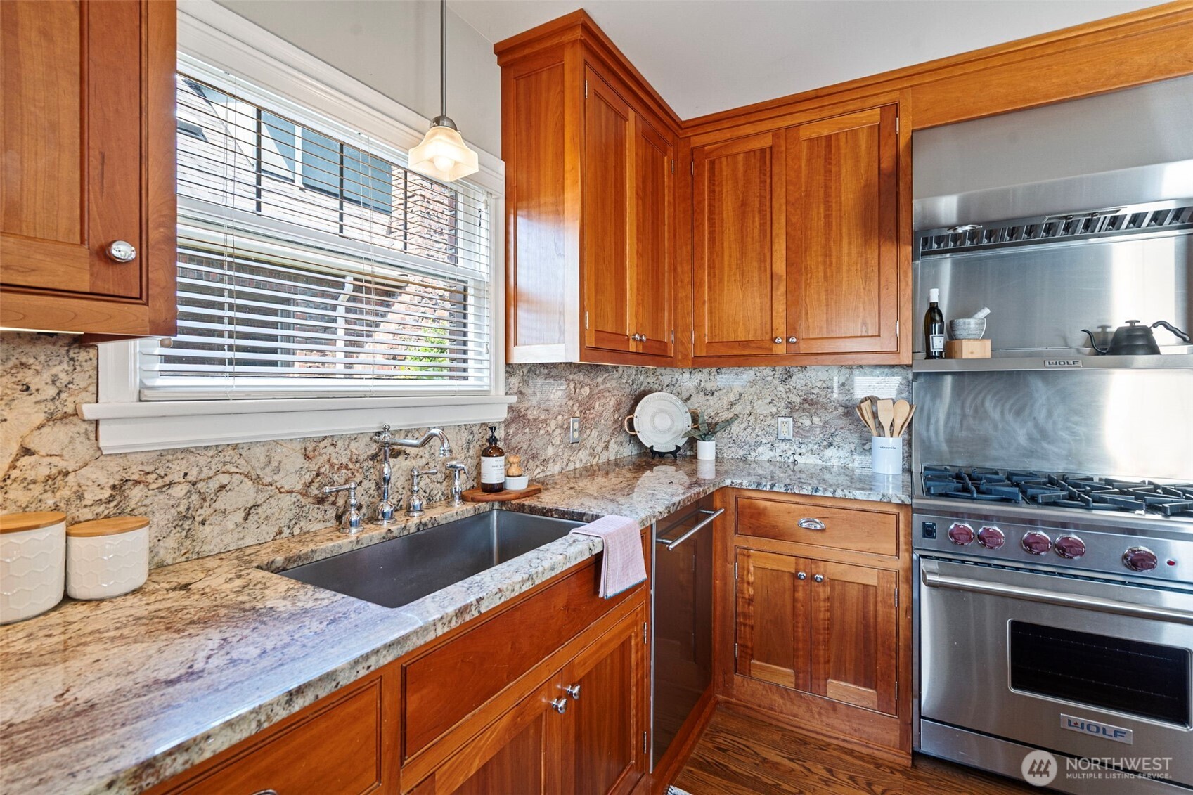 1012 N Park Drive Property Photo 12
