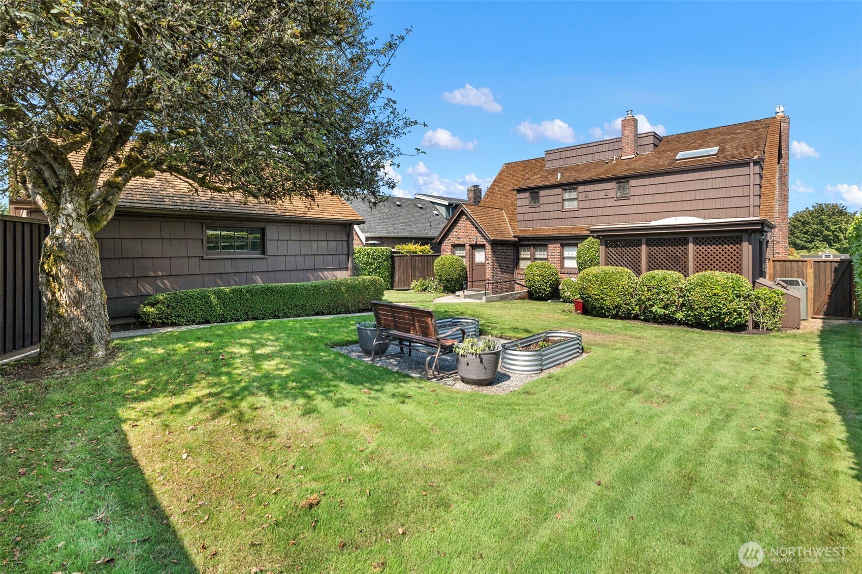 1012 N Park Drive Property Photo 32