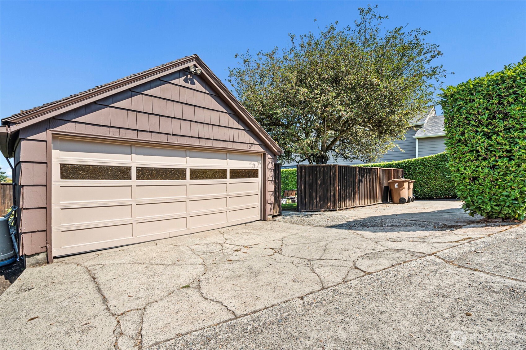 1012 N Park Drive Property Photo 34