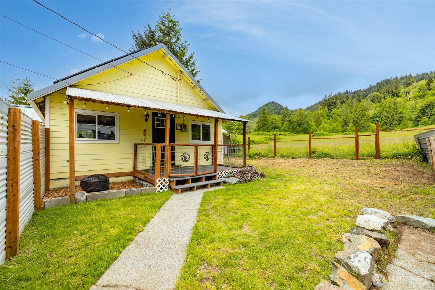 7288 Carlson Road Property Photo 1