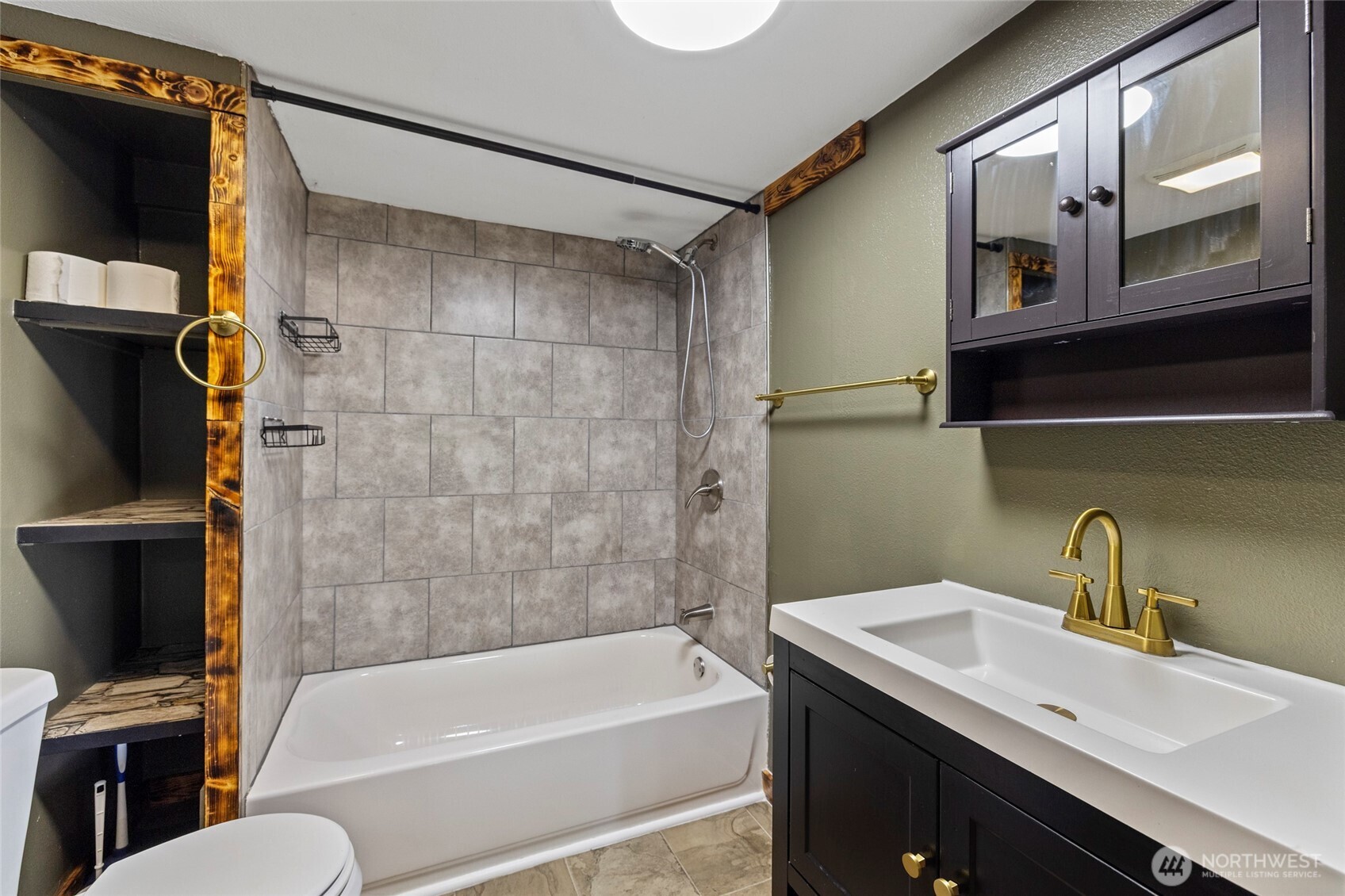 7288 Carlson Road Property Photo 16