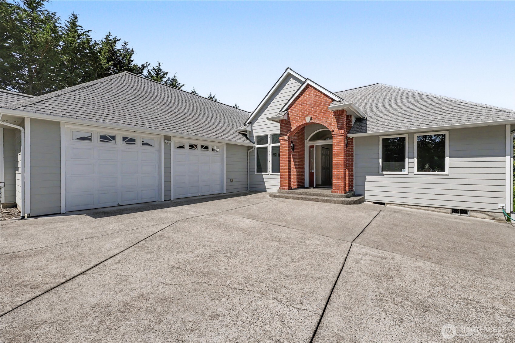 111 Les Saints Road Property Photo 1