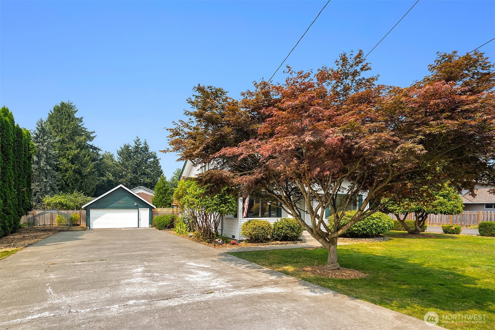 15502 182nd Avenue Property Photo 4