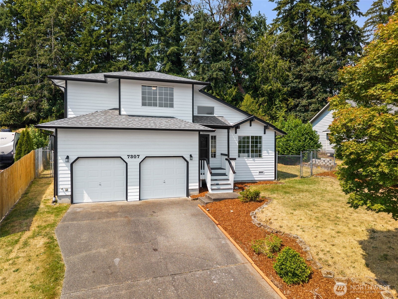 7307 Morning View Avenue Property Photo 2