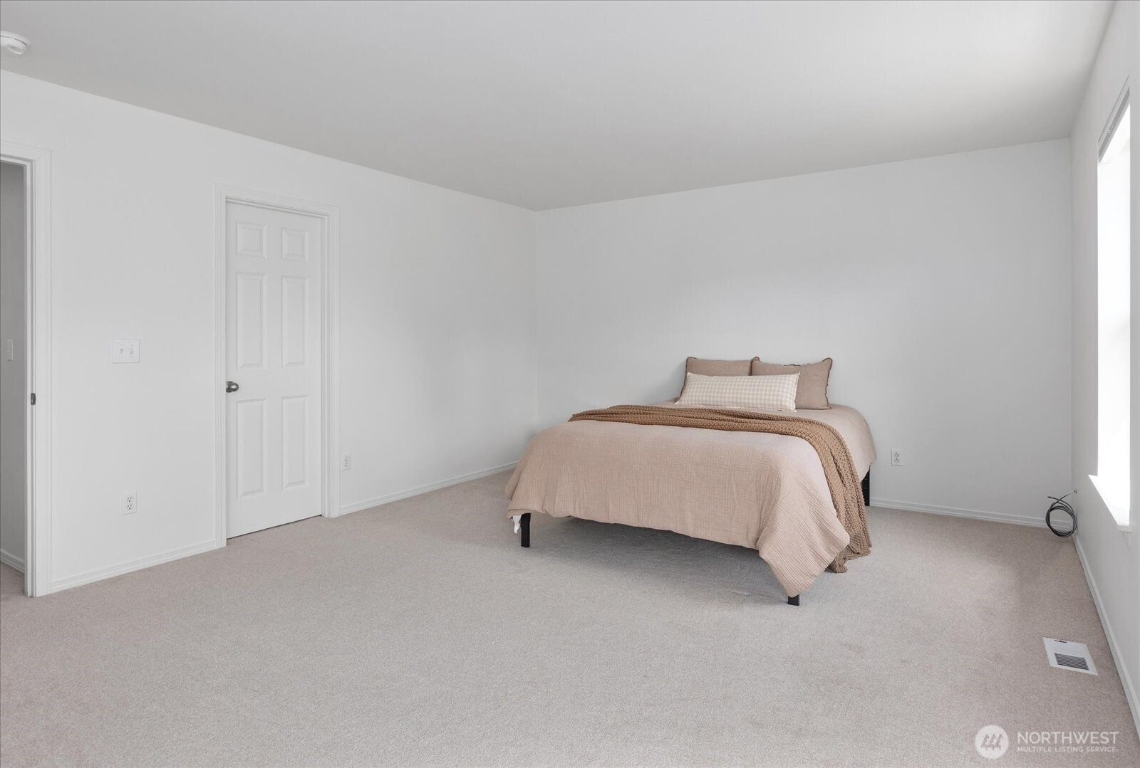 14921 225th Avenue Property Photo 14