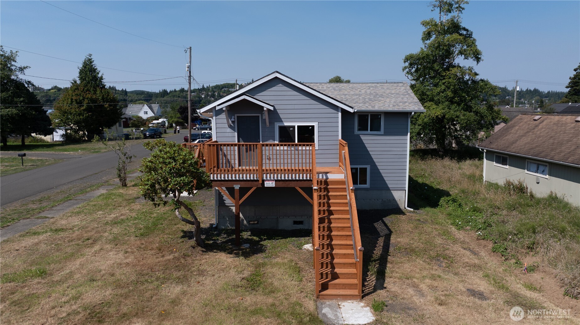 1720 W Market Street Property Photo 2