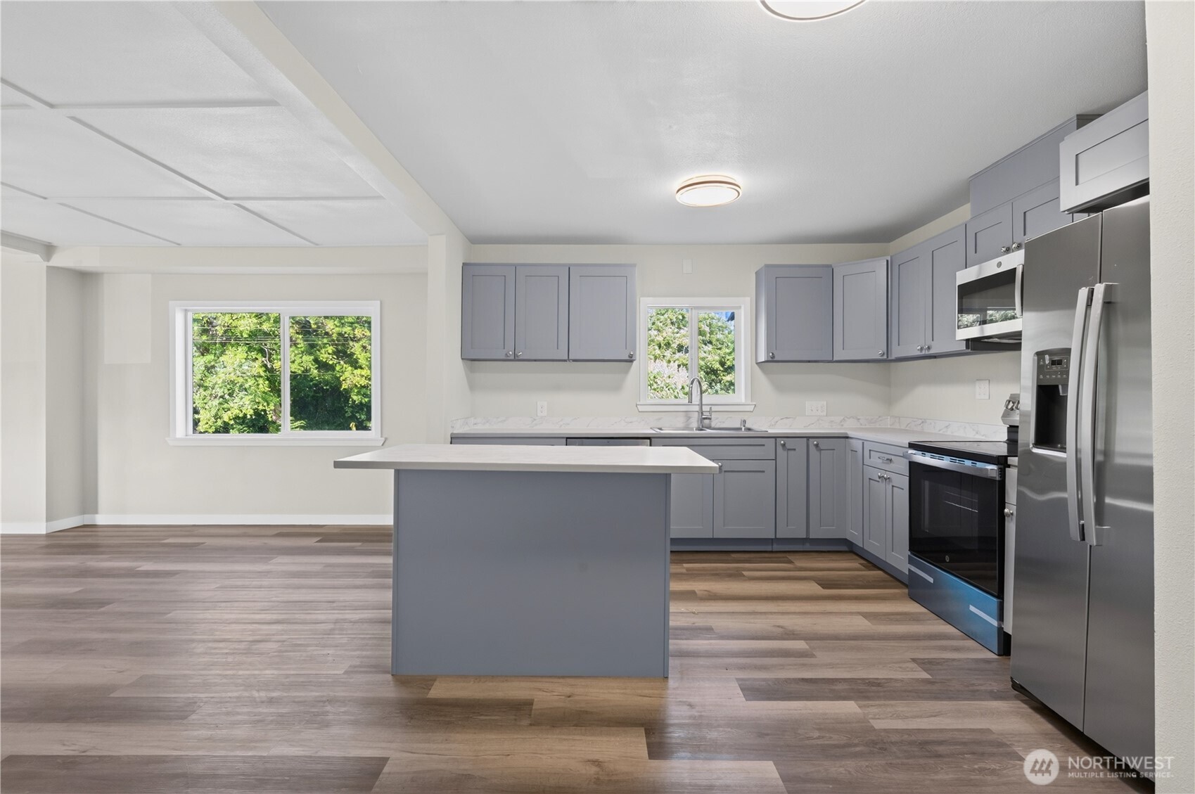 1720 W Market Street Property Photo 7