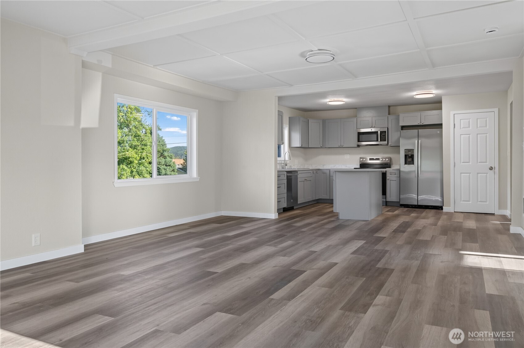 1720 W Market Street Property Photo 8